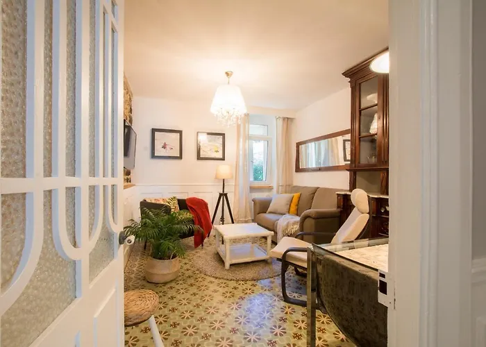 Casa Del Ancla * Muros