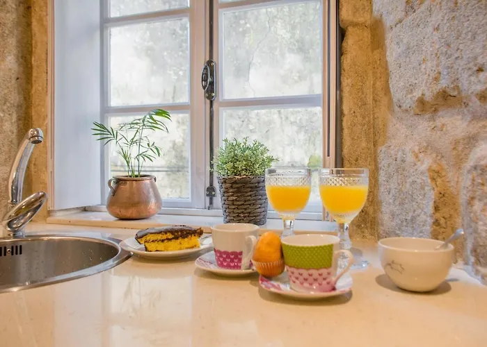 Casa Del Ancla * Muros