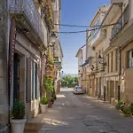 Casa Del Ancla * Muros